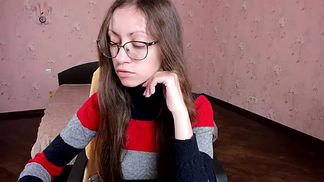 Snapshot of Pantyhose_Mila chatting on 02/07/25, 07:27 Pantyhose Mila online show from 02/07/25, 07:27