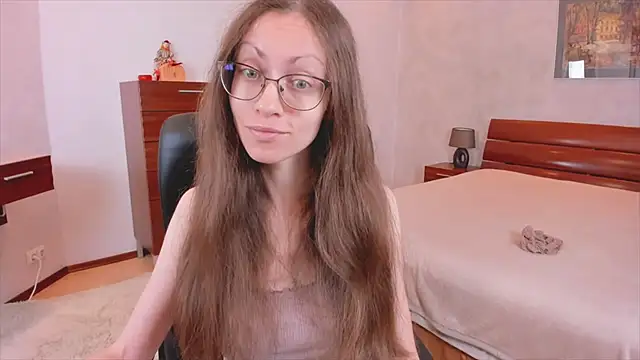 Snapshot of Pantyhose_Mila chatting on 10/08/25, 07:22 Pantyhose Mila online show from 10/08/25, 07:22