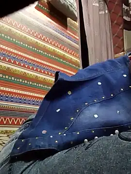 Snapshot of Tameesh_sexy_mistress chatting on 03/22/25, 09:56 Tameesh sexy mistress online show from 03/22/25, 09:56