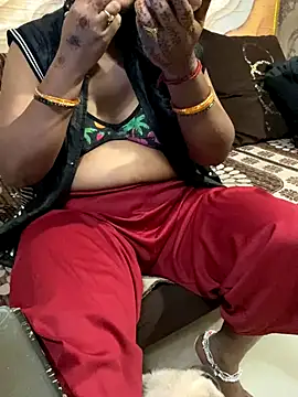 Snapshot of Tameesh_sexy_mistress chatting on 10/13/25, 05:24 Tameesh sexy mistress online show from 10/13/25, 05:24