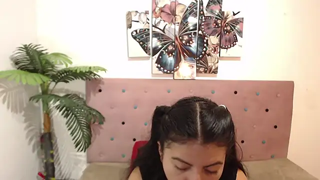 CarolineBrunx online show from 03/16/25, 04:20