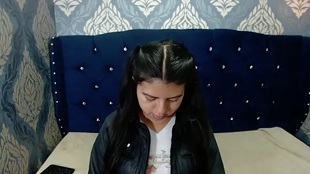 CarolineBrunx online show from 03/20/25, 03:23