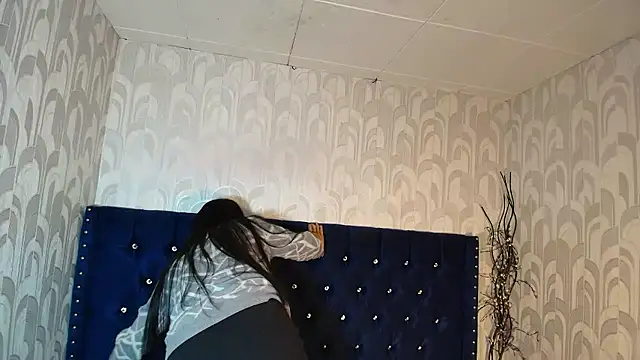 CarolineBrunx online show from 01/13/26, 04:07