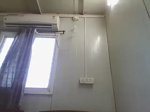 Ishan003 online show from 02/22/25, 09:56