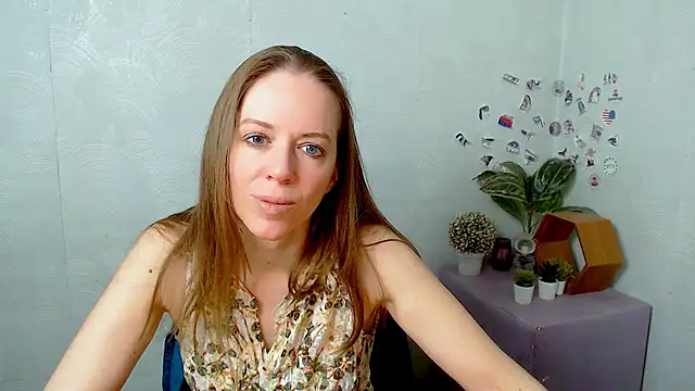 GloriaSi  online show from 05/03/26, 09:37