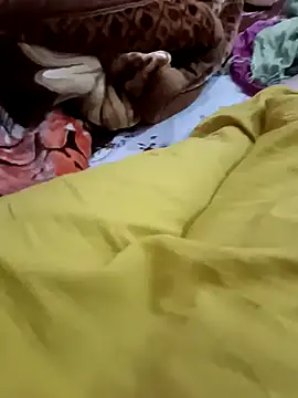 Snapshot of Bhabhi_desi12 chatting on 02/26/25, 04:14 Bhabhi desi12 online show from 02/26/25, 04:14