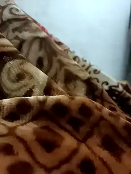 Snapshot of Bhabhi_desi12 chatting on 03/05/25, 04:35 Bhabhi desi12 online show from 03/05/25, 04:35