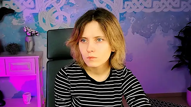 LolaAsmus online show from 01/31/25, 05:09