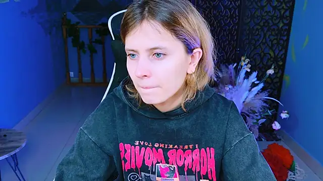 LolaAsmus online show from 02/18/25, 07:43