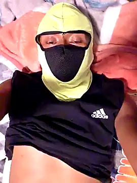 Snapshot of Jovende28 chatting on 10/30/25, 12:23 Jovende28 online show from 10/30/25, 12:23