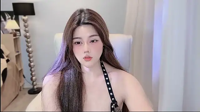 Strawberrybabyy1 online show from 12/22/24, 02:06
