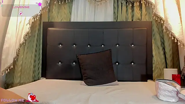 Snapshot of brittany_williams_ chatting on 07/20/26, 12:40 brittany williams online show from 07/20/26, 12:40
