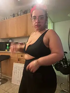 munchbutt28 online show from 03/27/26, 02:50