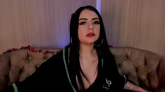 SoffiQueen online show from 02/01/25, 01:44