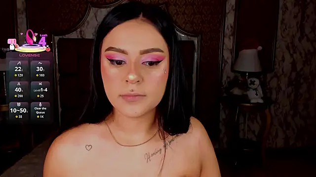 SoffiQueen online show from 12/05/25, 02:25