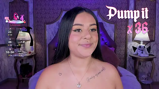 SoffiQueen online show from 04/10/26, 02:33