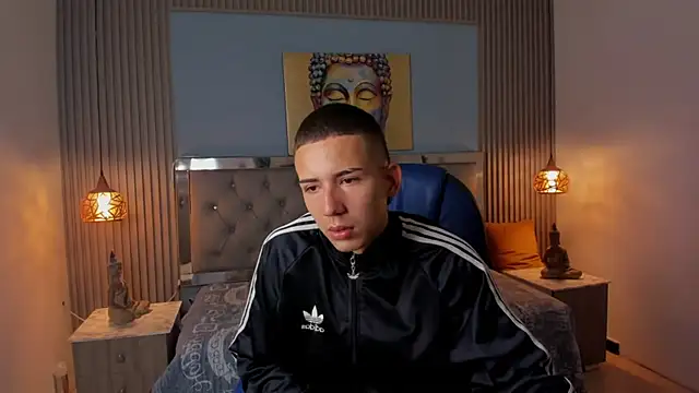 JackSwan18 online show from 11/21/25, 08:40