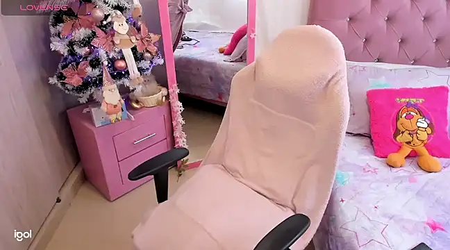 Snapshot of bruneettklaryss chatting on 12/05/24, 02:44 bruneettklaryss online show from 12/05/24, 02:44