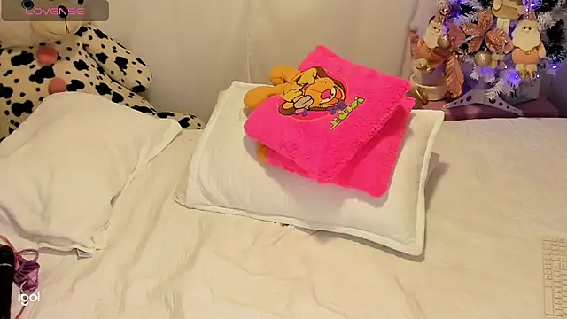 Snapshot of bruneettklaryss chatting on 12/27/24, 10:55 bruneettklaryss online show from 12/27/24, 10:55