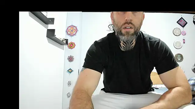 Snapshot of Antoniohot2024 chatting on 01/05/25, 11:12 Antoniohot2024 online show from 01/05/25, 11:12