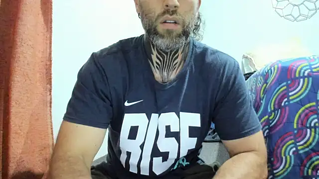 Snapshot of Antoniohot2024 chatting on 01/18/25, 01:41 Antoniohot2024 online show from 01/18/25, 01:41