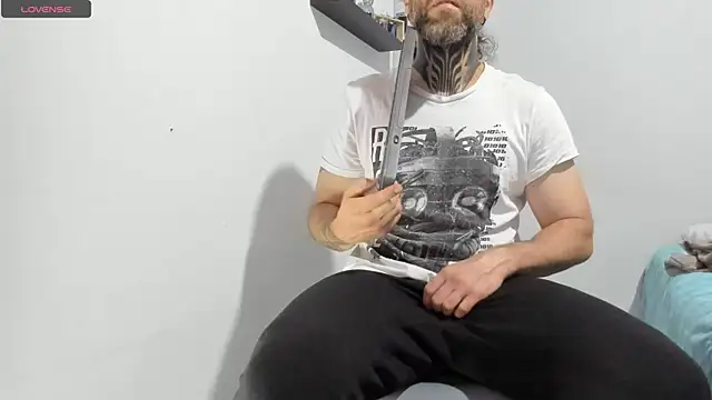 Snapshot of Antoniohot2024 chatting on 03/18/25, 10:03 Antoniohot2024 online show from 03/18/25, 10:03