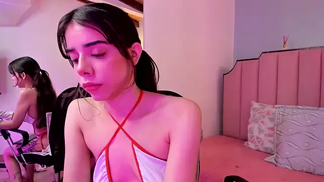 petty effy online show from 11/18/25, 08:57