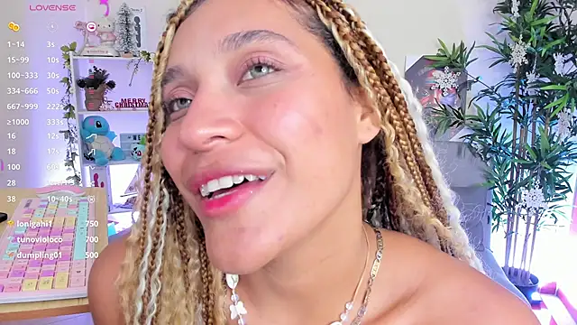 Snapshot of natty_romanof_18 chatting on 01/08/25, 06:31 natty romanof 18 online show from 01/08/25, 06:31