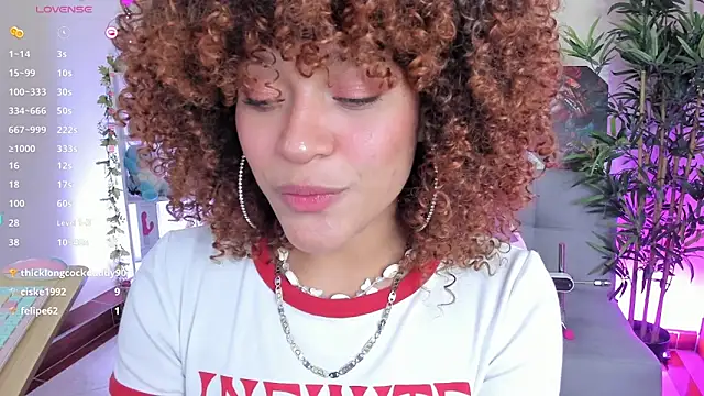 Snapshot of natty_romanof_18 chatting on 01/22/25, 03:29 natty romanof 18 online show from 01/22/25, 03:29