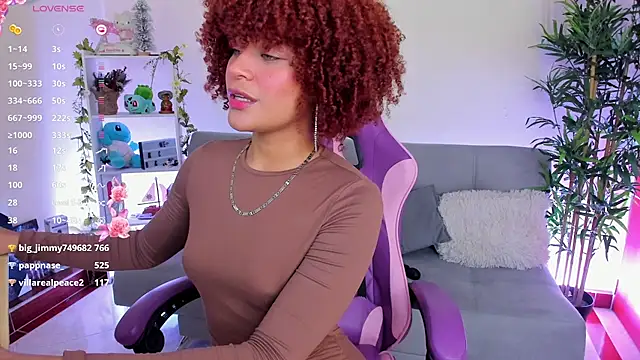 Snapshot of natty_romanof_18 chatting on 02/13/25, 03:35 natty romanof 18 online show from 02/13/25, 03:35