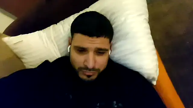 Snapshot of Insaneskillzz69 chatting on 02/19/25, 02:01 Insaneskillzz69 online show from 02/19/25, 02:01