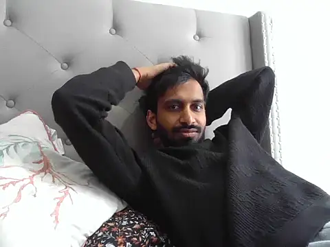 skinny  boy   online show from 02/10/26, 05:17