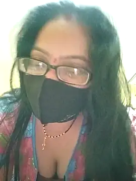 Snapshot of heenage chatting on 02/04/25, 03:44 heenage online show from 02/04/25, 03:44