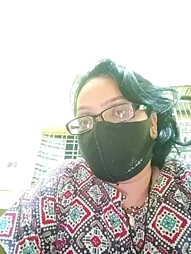 Snapshot of heenage chatting on 02/12/25, 05:37 heenage online show from 02/12/25, 05:37