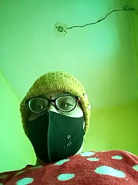 heenage online show from 01/11/26, 04:39