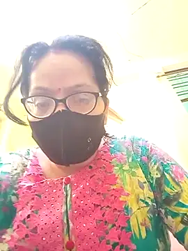 heenage online show from 03/13/26, 04:19