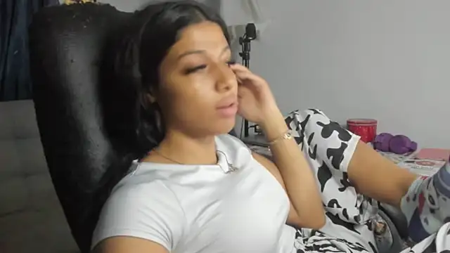 pocahontas lov20 online show from 01/14/26, 02:39