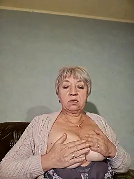 Snapshot of AnjelElinor chatting on 10/08/25, 12:03 AnjelElinor online show from 10/08/25, 12:03