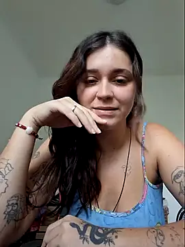 luuhcat09 online show from 02/04/25, 10:43