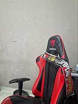 luuhcat09 online show from 04/02/26, 12:03