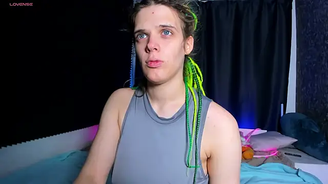 Snapshot of KIKI_Krash chatting on 11/09/25, 10:35 KIKI Krash online show from 11/09/25, 10:35