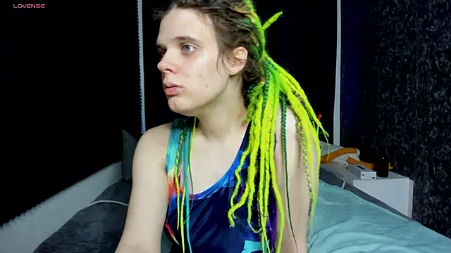 Snapshot of KIKI_Krash chatting on 01/10/26, 11:01 KIKI Krash online show from 01/10/26, 11:01