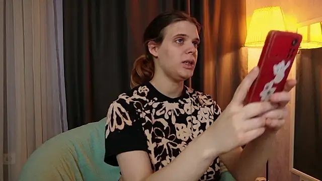 Snapshot of KIKI_Krash chatting on 03/03/26, 10:54 KIKI Krash online show from 03/03/26, 10:54