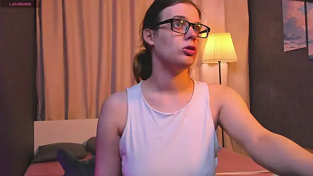 KIKI Krash online show from 04/23/26, 10:14