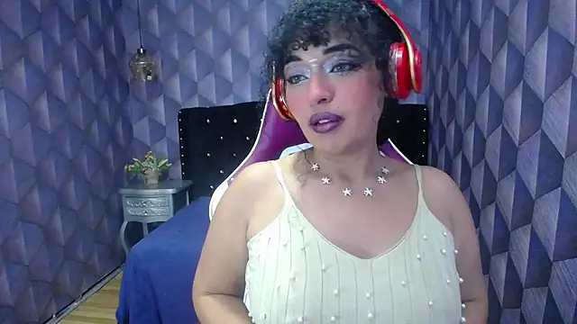 Snapshot of Sofiacowperx chatting on 01/22/25, 07:03 Sofiacowperx online show from 01/22/25, 07:03