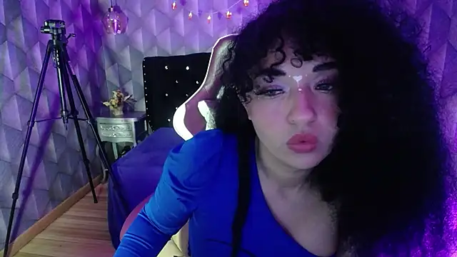 Snapshot of Sofiacowperx chatting on 02/16/25, 08:54 Sofiacowperx online show from 02/16/25, 08:54