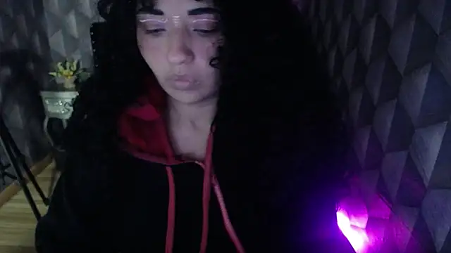 Snapshot of Sofiacowperx chatting on 02/25/25, 07:36 Sofiacowperx online show from 02/25/25, 07:36