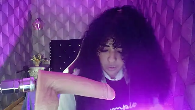 Snapshot of Sofiacowperx chatting on 02/28/25, 04:20 Sofiacowperx online show from 02/28/25, 04:20