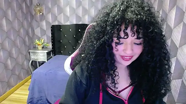 Snapshot of Sofiacowperx chatting on 03/02/25, 09:11 Sofiacowperx online show from 03/02/25, 09:11