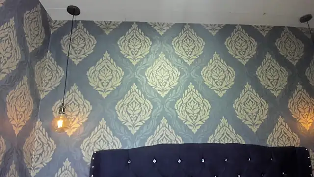 Snapshot of Sofiacowperx chatting on 09/10/25, 02:28 Sofiacowperx online show from 09/10/25, 02:28